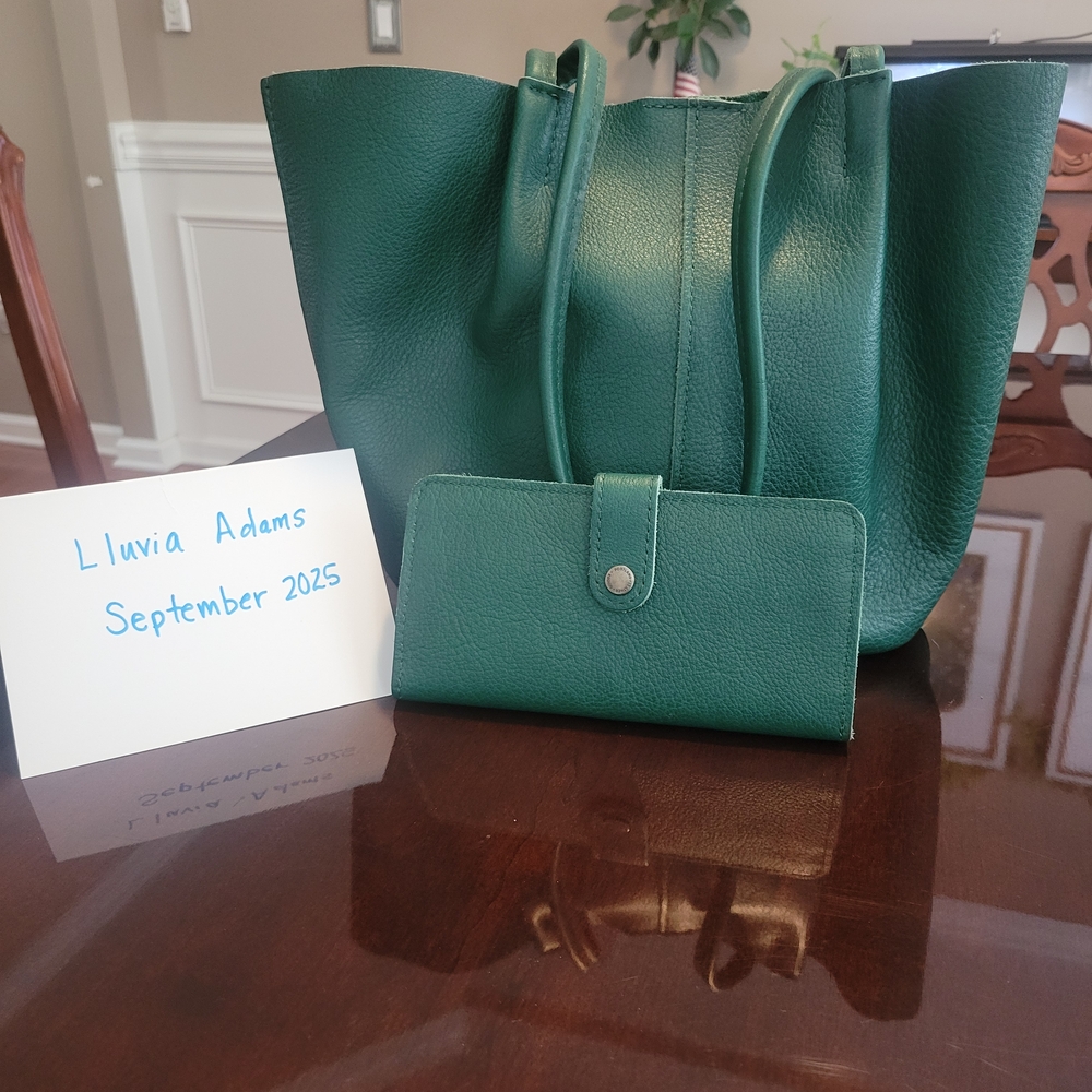 Portland Leather Emerald Tote and Wallet Set